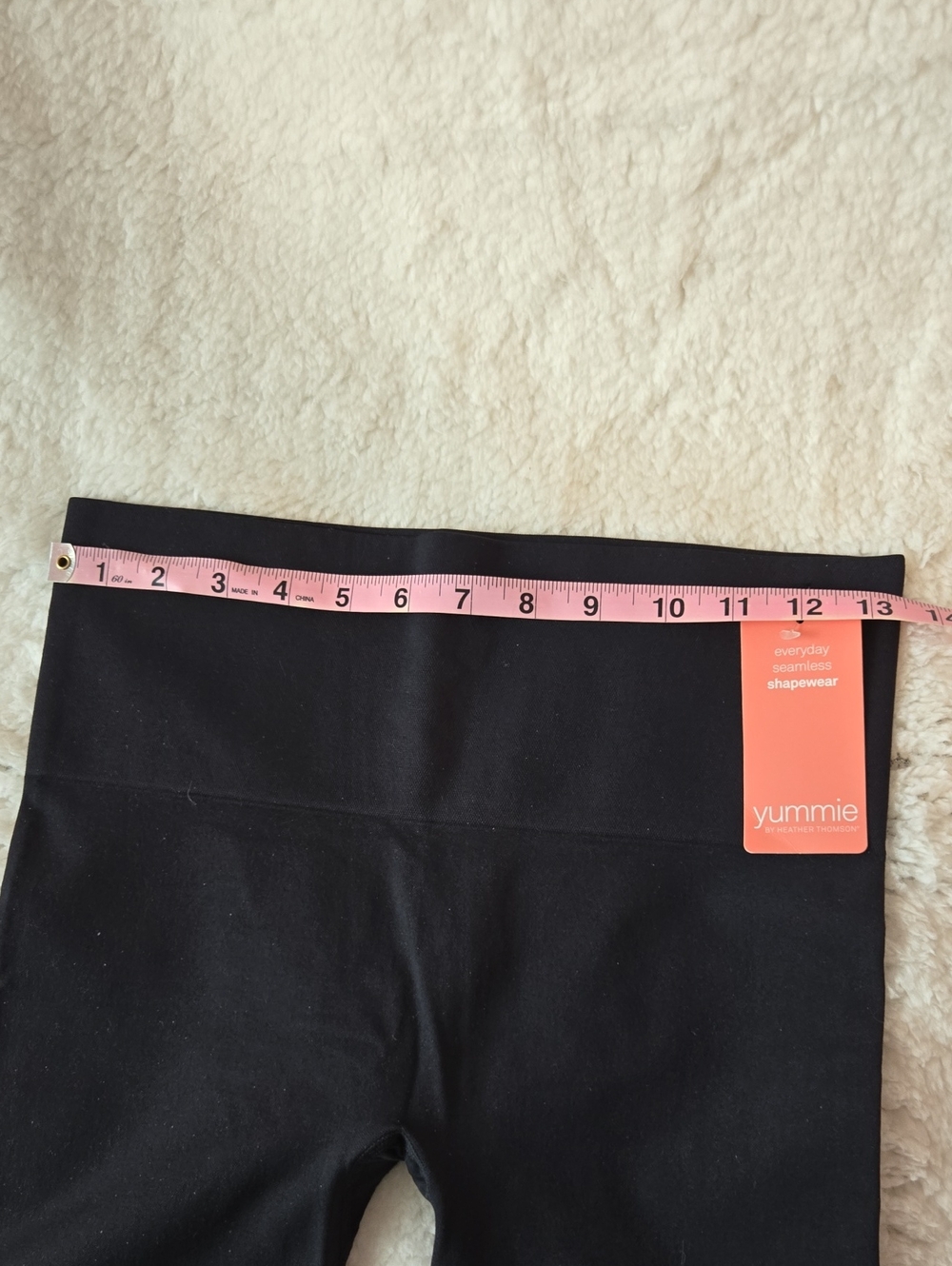Yummie Black High-Waist Leggings - Picture 4 of 7
